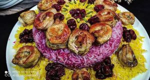 طرز تهیه و پخت آلبالو پلو خوشمزه و مجلسی با مرغ ریش ریش