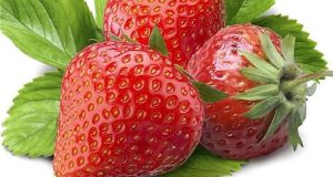 خواص توت فرنگی تازه و خشک برای درمان انواع بیماری های پوستی